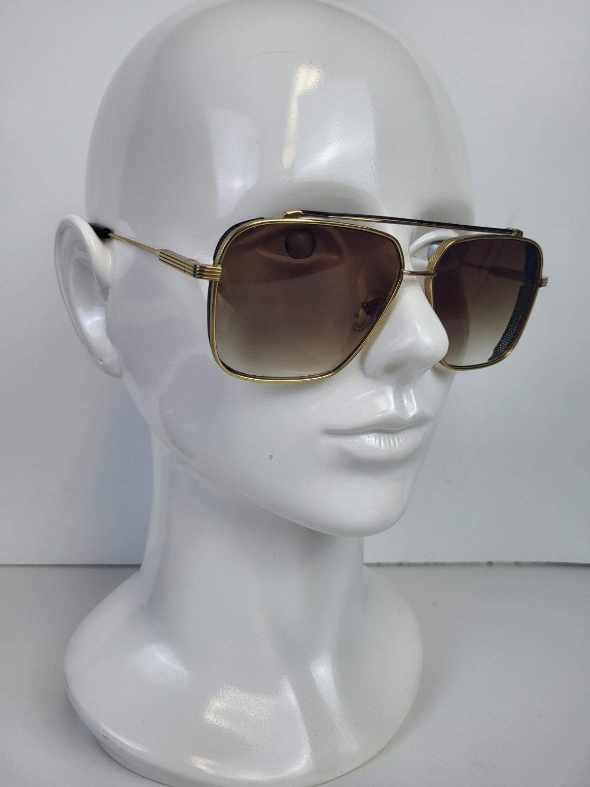 LUXURIATOR BY FRANCO Sunglasses Gold Frame 