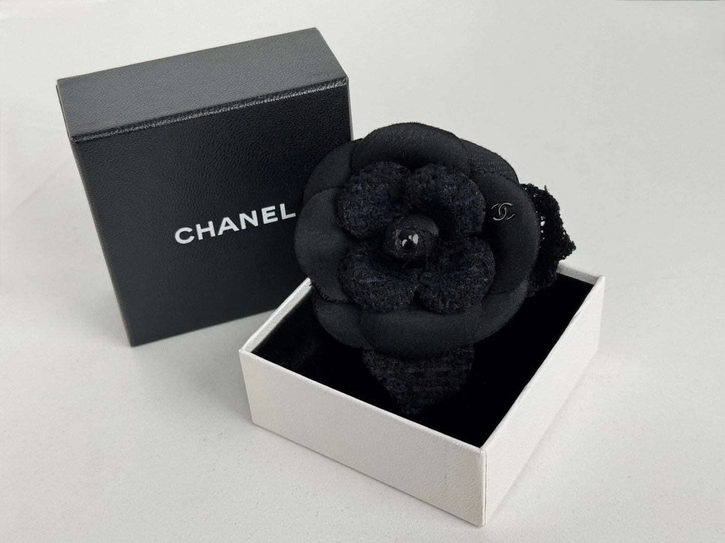 CHANEL Tweed Fabric Camellia Pin Brooch Navy Blue Black R-1