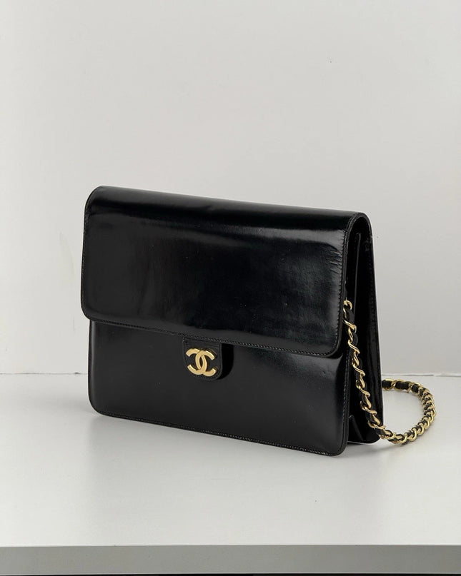 CHANEL Vintage CC Logo Shoulder Bag