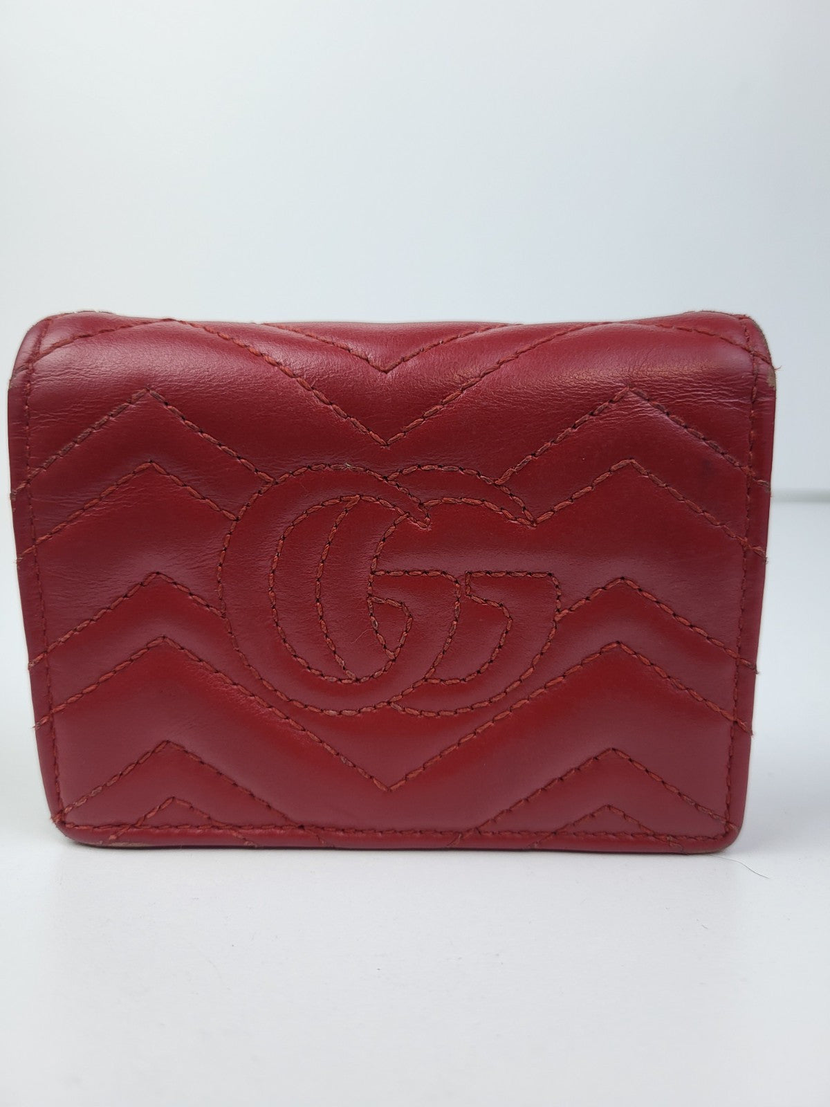 Gucci Matelasse Leather GG Marmont Card Wallet Red