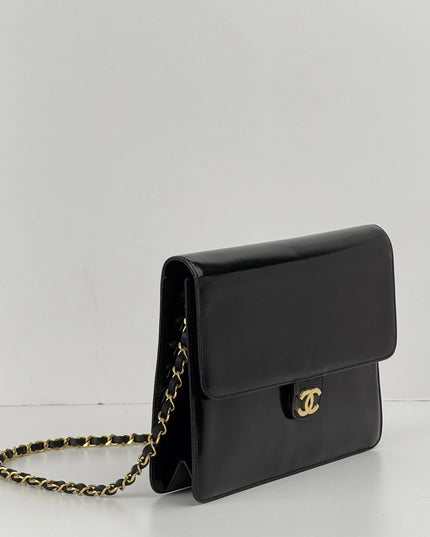 CHANEL Vintage CC Logo Shoulder Bag
