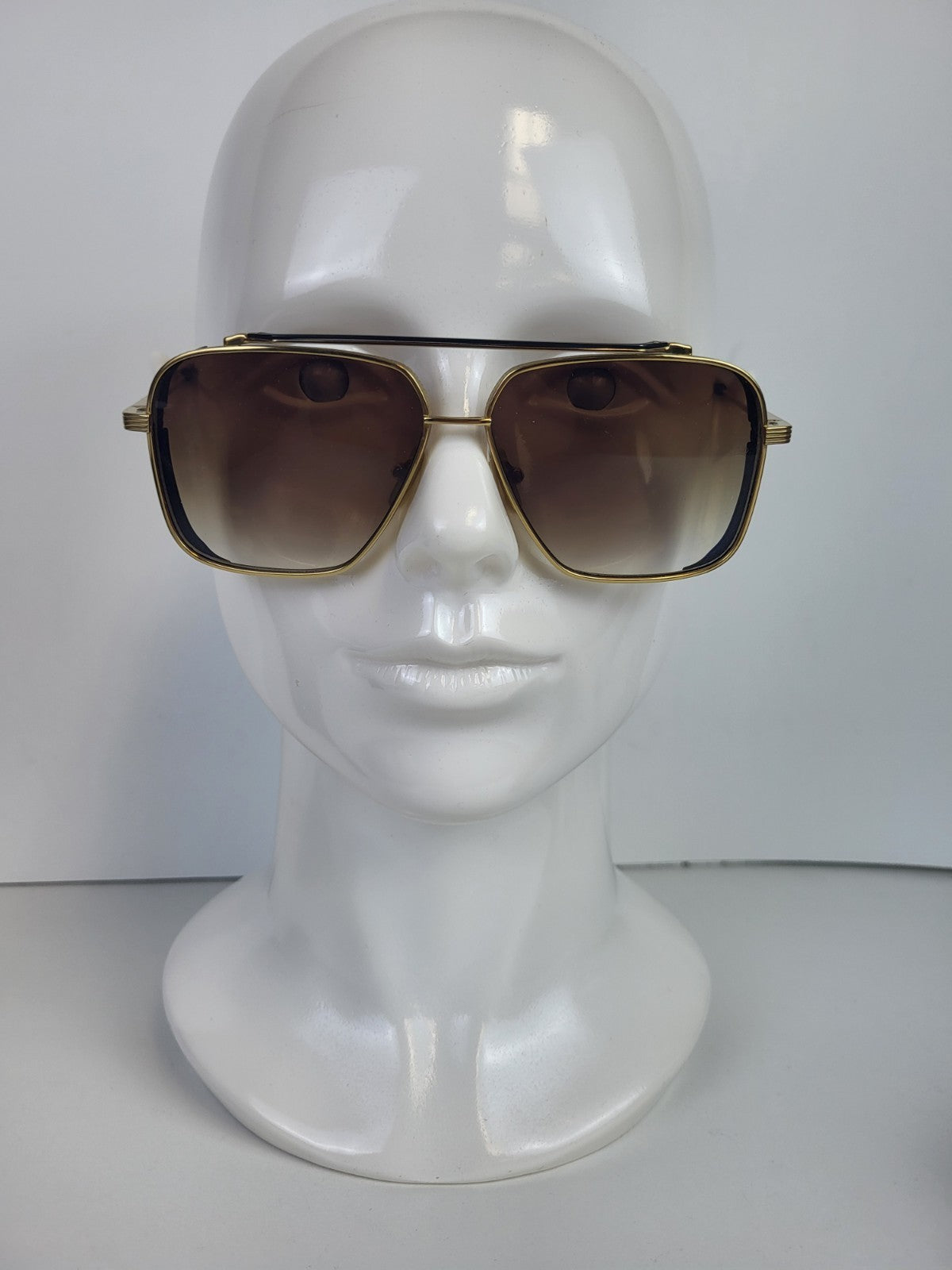 LUXURIATOR BY FRANCO Sunglasses Gold Frame 