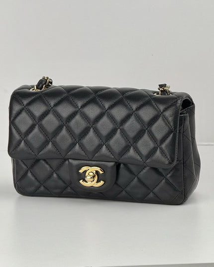 CHANEL Mini Rectangular Quilted Flap Bag