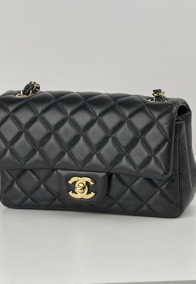 CHANEL Mini Rectangular Quilted Flap Bag