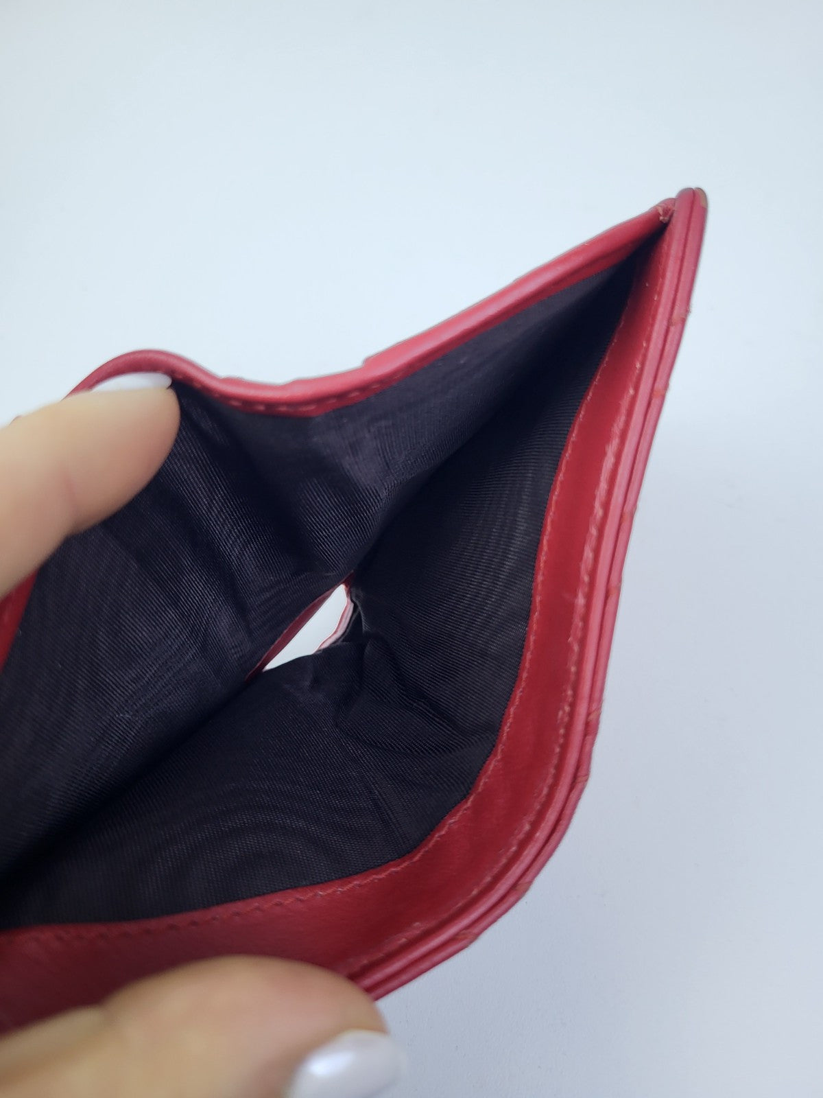 Gucci Matelasse Leather GG Marmont Card Wallet Red