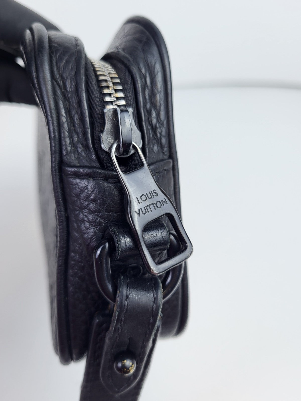 Louis Vuitton Louis Vuitton Pochette Volga Second Bag Taurillon Monogram Black