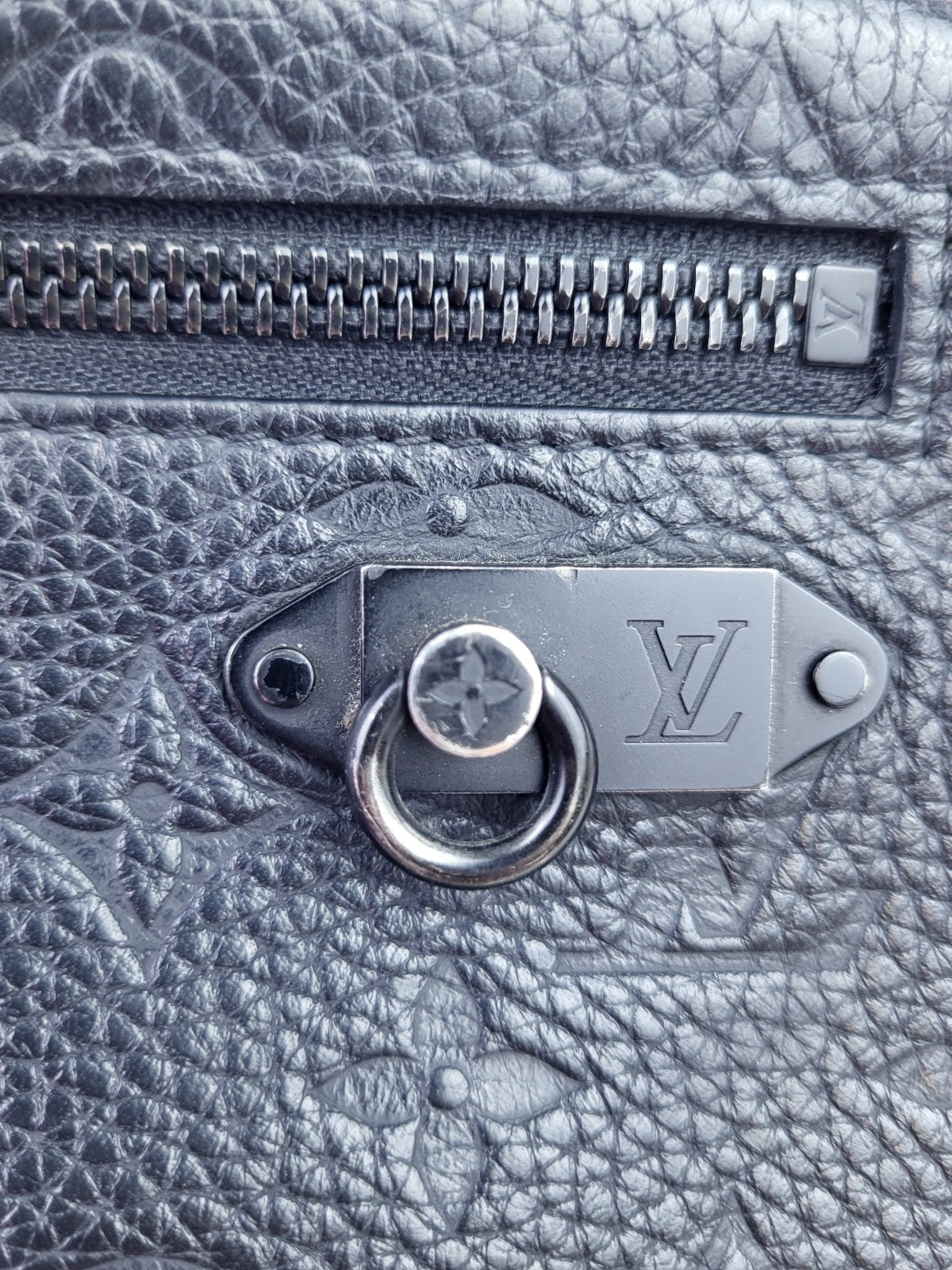 Louis Vuitton Louis Vuitton Pochette Volga Second Bag Taurillon Monogram Black