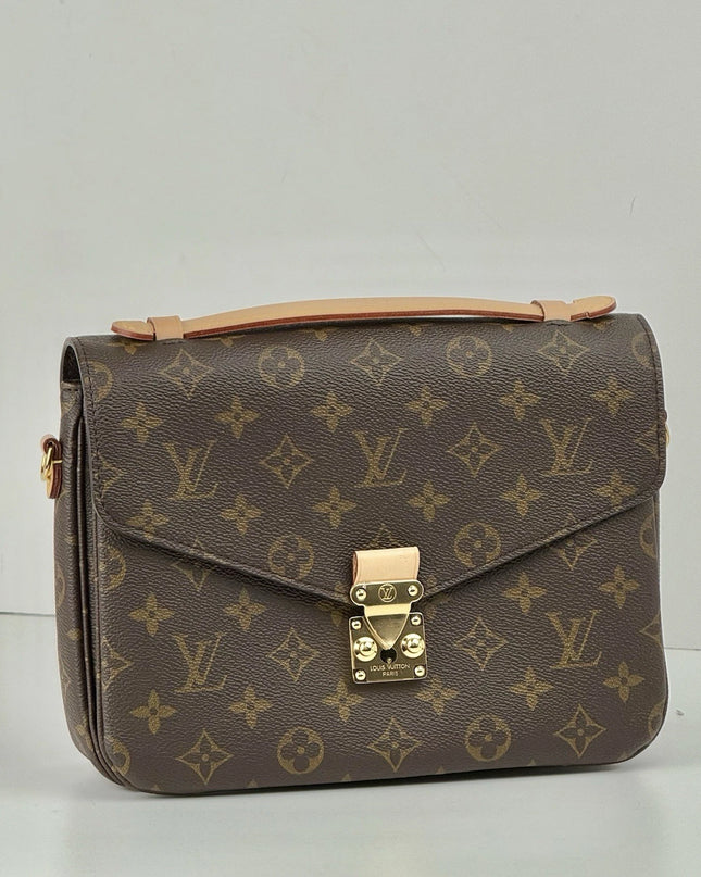 LOUIS VUITTON Monogram Pochette Metis Shoulder Bag