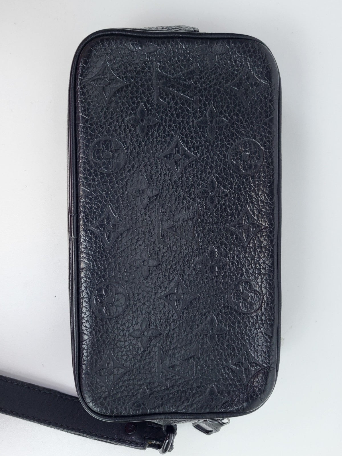 Louis Vuitton Louis Vuitton Pochette Volga Second Bag Taurillon Monogram Black