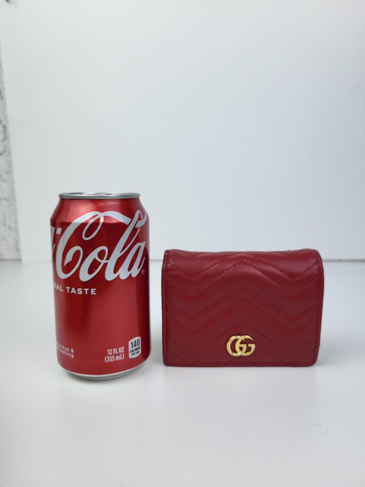 Gucci Matelasse Leather GG Marmont Card Wallet Red