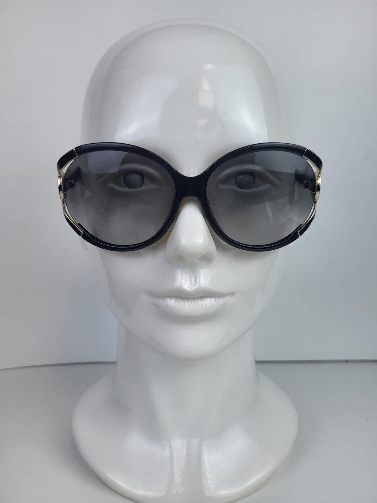 Ferragamo Sunglasses SF600S Black Frame For Women 61/14