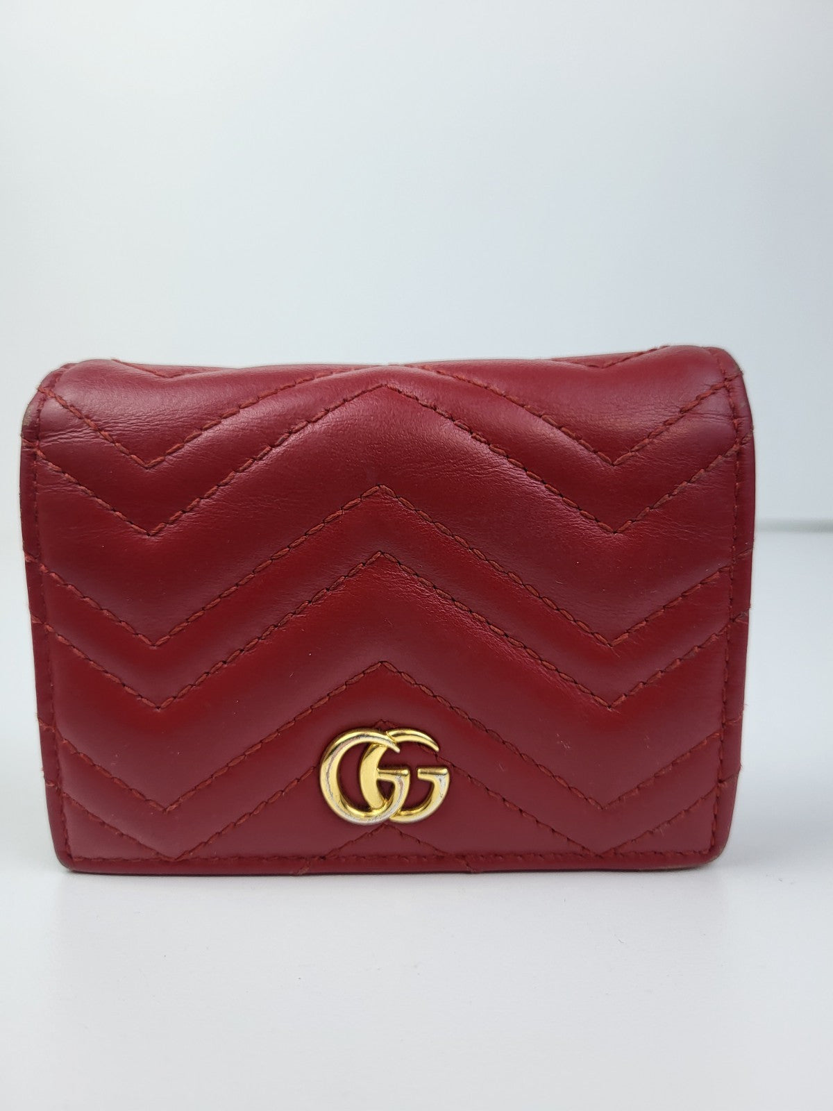 Gucci Matelasse Leather GG Marmont Card Wallet Red